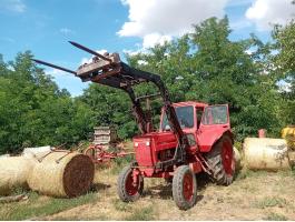 MTZ 80 traktor Khr-1500 homlokrakodóval