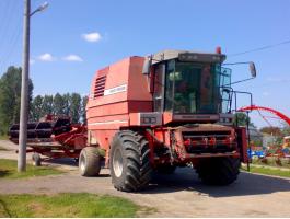 Kombájn Massey Ferguson 40RS + tartozékok