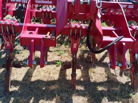 Wernher Diger 555, 2,5 m-es, 5 késes középmély lazító