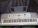YAMAHA Grand Portable DGX-220 szintetizátor eladó