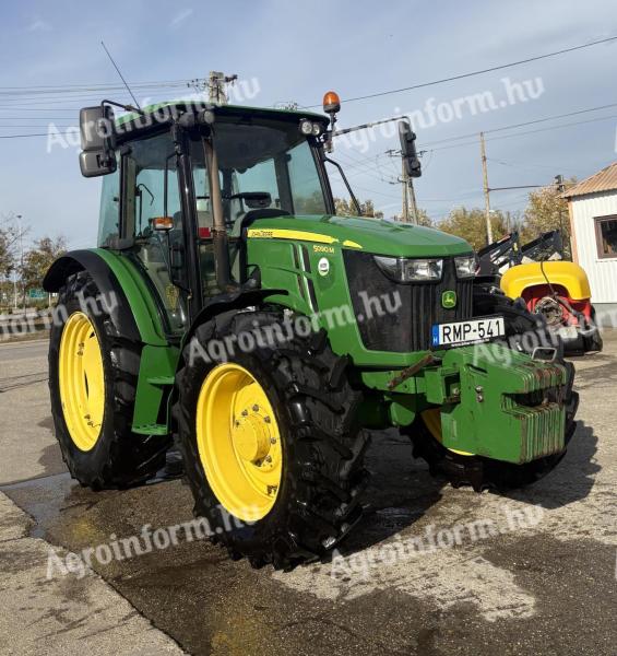 John Deere 5090 M