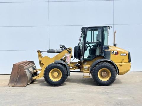 Caterpillar 908M / 2018 / 11 072 üzemóra / Lízing 20%-tól Caterpillar 908M / 2018 / 11 072 üzemóra / Lízing 20%-tól
