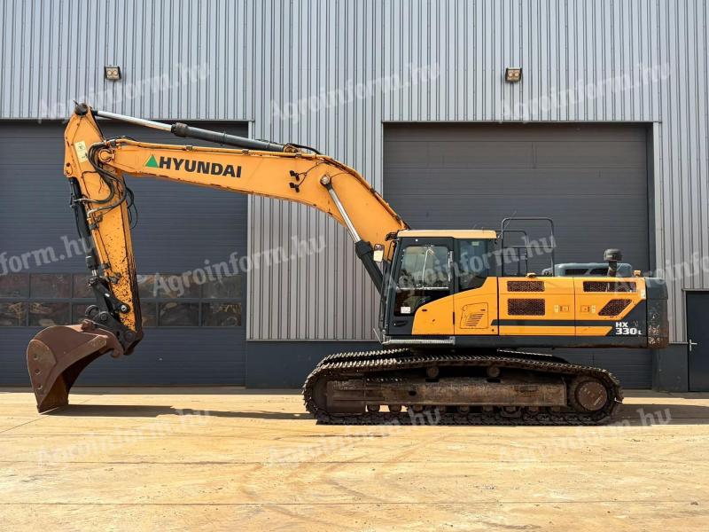 Hyundai HX330L / 2016 / 11058 üzemóra / Lízing 20%-tól