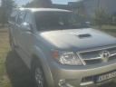 Dupla kabinos Toyota pickup eladó