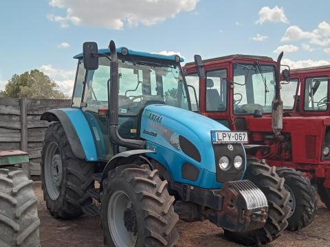 Landini Vision 100, 9500 üzemórával, 2 db új első gumival, 2010-es évjáratú Landini Vision 100, 9500 üzemórával, 2 db új első gumival, 2010-es évjáratú