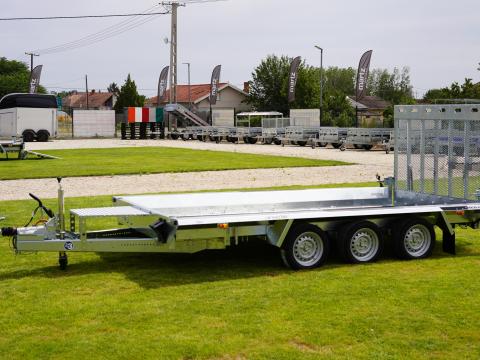 Új SEBAL - Bau 400 - extra erős gépszállító utánfutó (3500kg) akciósan bruttó 2.790.000 Ft - kiszállítási lehetőséggel Új SEBAL - Bau 400 - extra erős gépszállító utánfutó (3500kg) akciósan bruttó 2.790.000 Ft - kiszállítási lehetőséggel