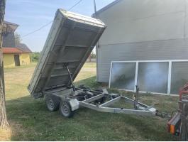 HUNBAUR elektromosan billenő utánfutó 2400 kg hasznos terheléssel