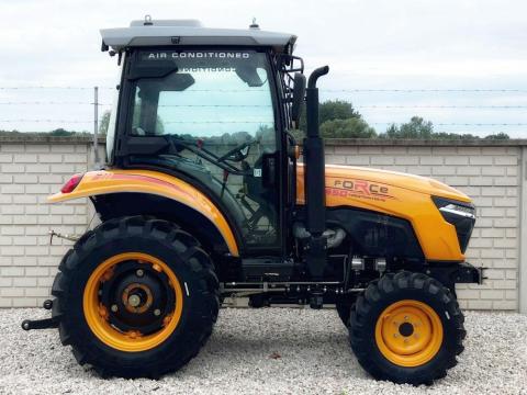 FORCE 450 CABIN kistraktor (Stage V) FORCE 450 CABIN kistraktor (Stage V)