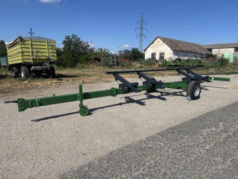Új! VAgro vágóasztal szállító kocsik John Deere 618r-622r asztalokhoz Új! VAgro vágóasztal szállító kocsik John Deere 618r-622r asztalokhoz