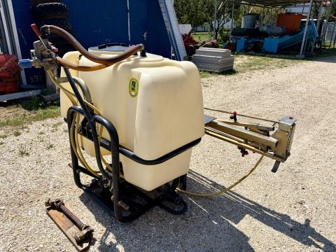 Permetező vegyszerező 400 liter Permetező vegyszerező 400 liter