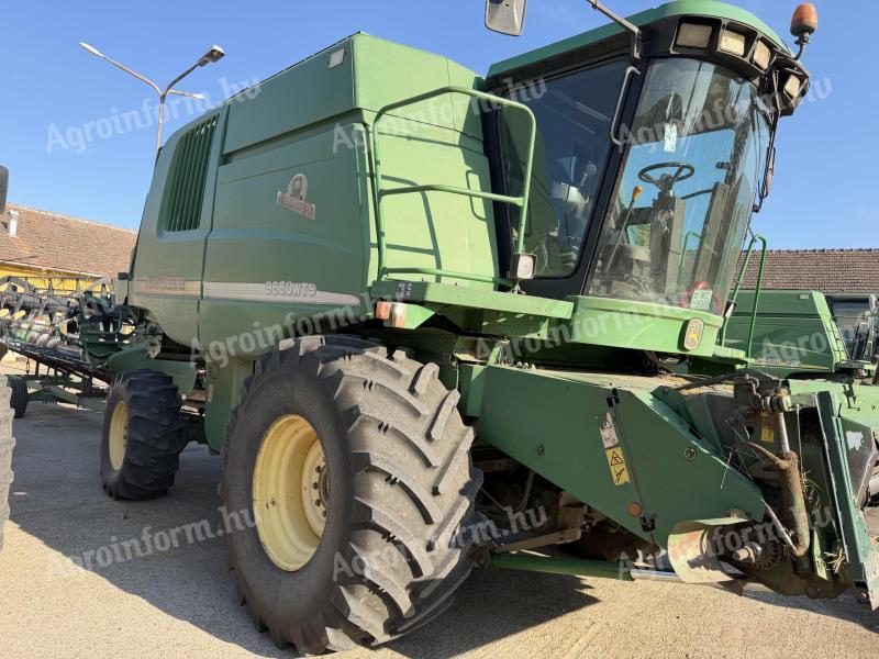 John Deere 9660 WTS HillMaster 4WD (összkerékhajtású,  hegyi változat) kombájn