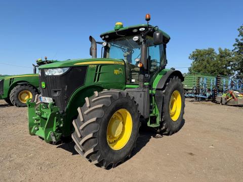 John Deere 7230R – 2012 | 6627 üzemóra | 230 LE | 9.0 l | Front hidraulika és TLT | iTEC | CommandQuad Eco | CommandArm | Prémium kivitel John Deere 7230R – 2012 | 6627 üzemóra | 230 LE | 9.0 l | Front hidraulika és TLT | iTEC | CommandQuad Eco | CommandArm | Prémium kivitel