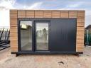 Pavilon + WC konténer