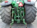 John Deere 8530