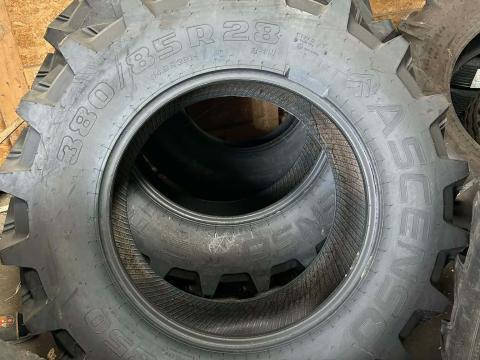 380/85R28 380/85R28
