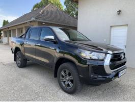 Toyota Hilux pick-up automata váltóval, garanciális