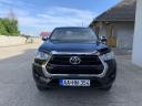 Toyota Hilux pick-up automata váltóval, garanciális