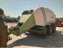 Krone Big Pack 1290 szögletes bálázó