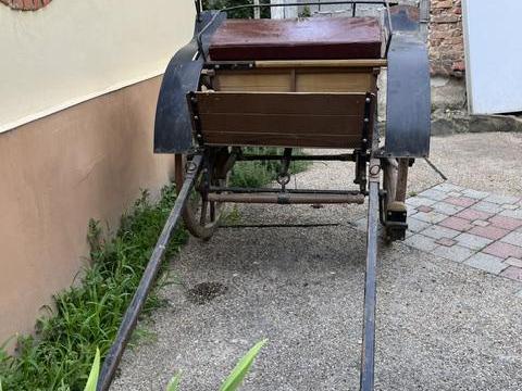Fa küllős kétkerekű lovaskocsi / Gig / Homokfutó Fa küllős kétkerekű lovaskocsi / Gig / Homokfutó