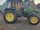 John Deere traktor