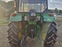 John Deere traktor