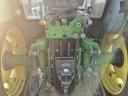 John Deere traktor