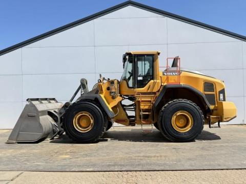 Volvo L180H / 2016 / 13 691 üzemóra / Lízing 20%-tól
