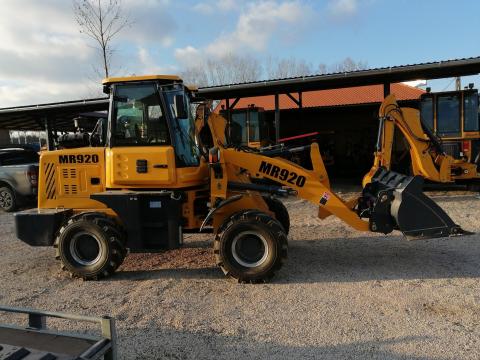 MR920E Homlokrakodó