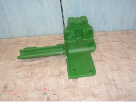 John Deere kaszahajtás tartó bak 618R, 620R, H217385