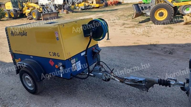 COMPAIR C38 G12 típusú csavarkompresszor + 8 KW-os agregátor