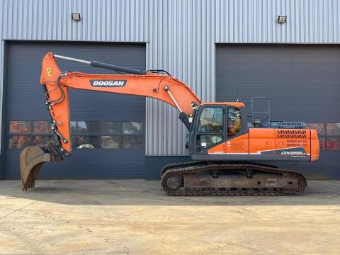 Doosan DX255LC-5 / 2018 / 9428 üzemóra / Lízing 20%-tól Doosan DX255LC-5 / 2018 / 9428 üzemóra / Lízing 20%-tól