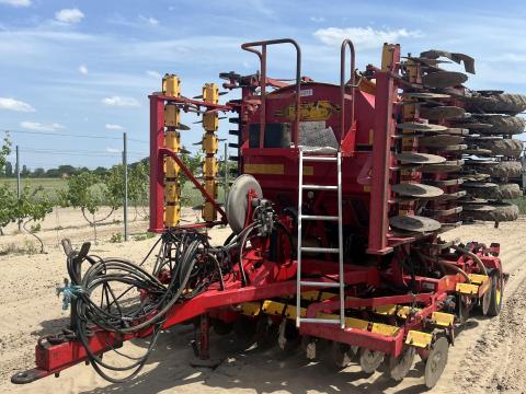 Vaderstad rapid 600 S vetőgép Vaderstad rapid 600 S vetőgép