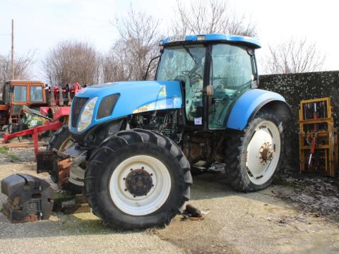 New Holland T7050 traktor