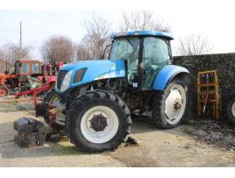 New Holland T7050 traktor
