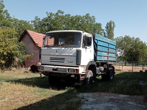 Skoda Liaz 151.261 terepes, összkerékhajtású, gabonás billencs teherautó Skoda Liaz 151.261 terepes, összkerékhajtású, gabonás billencs teherautó