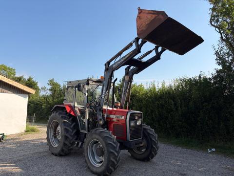 Massey Ferguson MF390T