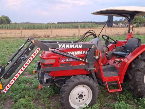 Rakodós Yanmar traktor Rakodós Yanmar traktor