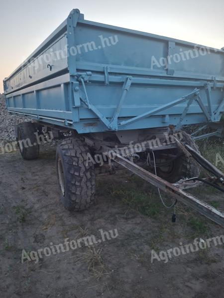 IFA HW 8011 billenős pótkocsi