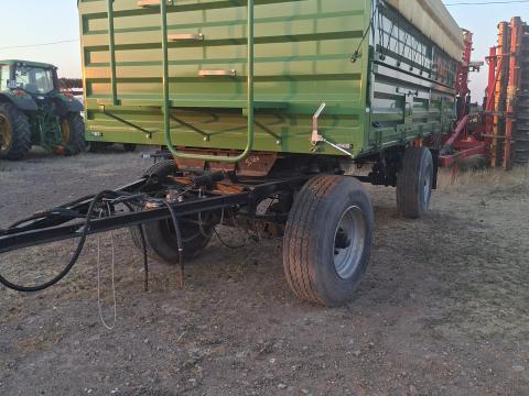 IFA HW 8011 billenős pótkocsi