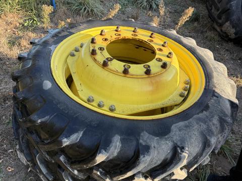 John Deere 7930 Művelőkerék Ápolókerék újszerű kerék garnitúra John Deere 7930 Művelőkerék Ápolókerék újszerű kerék garnitúra