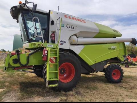 Claas Tucano 440 kombájn
