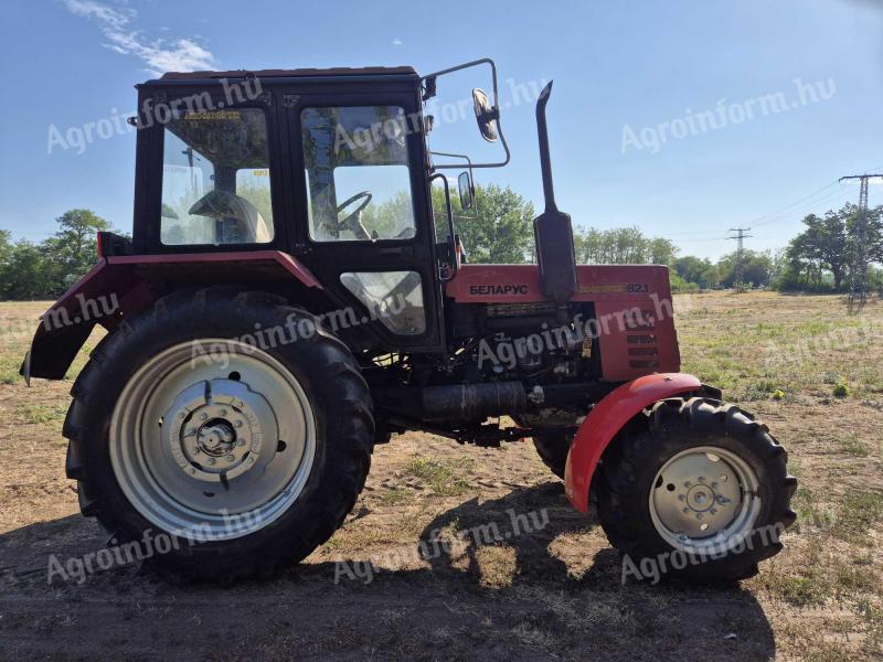 Mtz 820 traktor 4 uj gumi