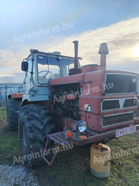 T150 K traktor