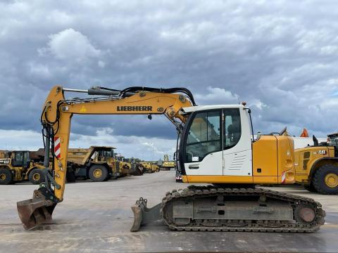 Liebherr R914 Compact / 2017 / 10 043 üzemóra / Lízing 20%-tól