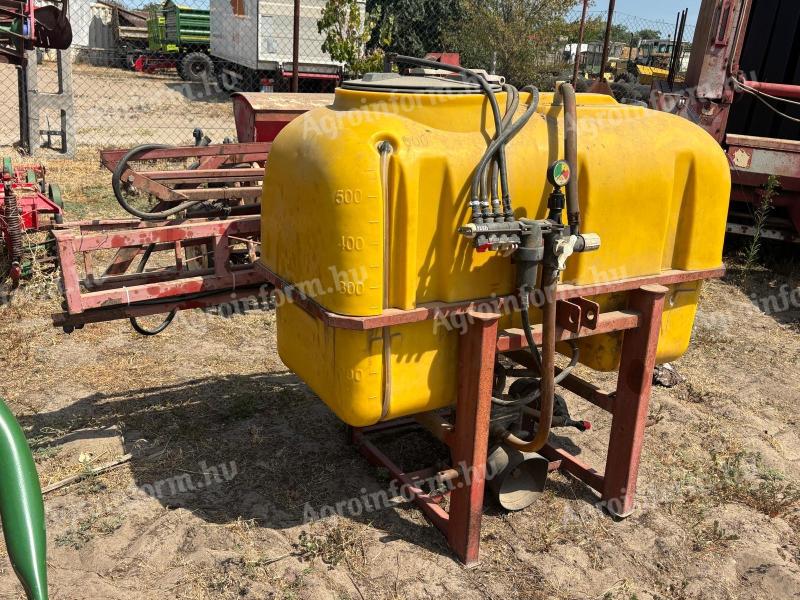 600L függesztett permetező
