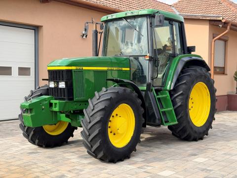 John Deere 6910 S traktor