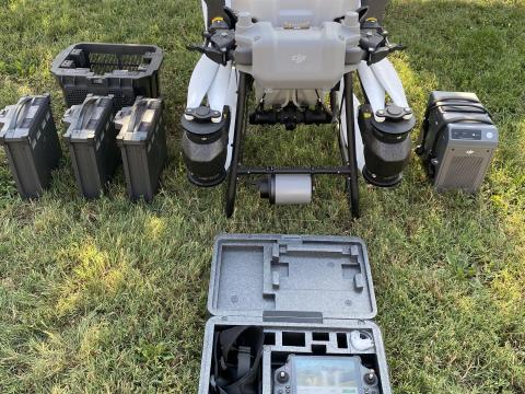 DJI Agras T50 permetező drón