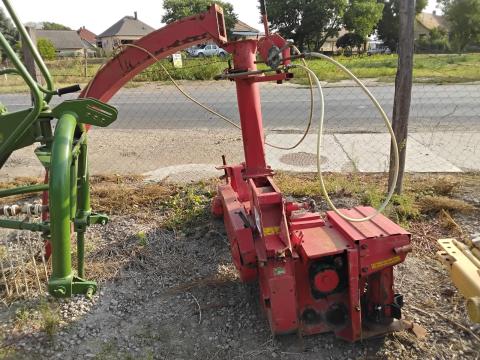 Pöttinger egysoros kukoricasilózó Pöttinger egysoros kukoricasilózó