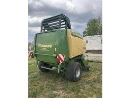 Krone Comprima F155XC bálázó