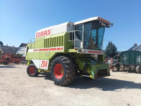 Claas Mega 204 kombájn + C430-as gabonaasztal napraforgó szerelékkel